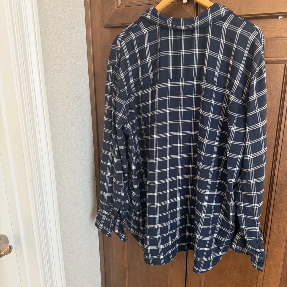 Treasure & Bond Navy Boyfriend Soft Flannel - Picture 3 of 5